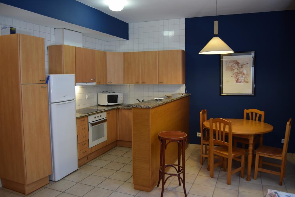 Apartaments Bizanti Sant Marti d'Empuries Exterior photo